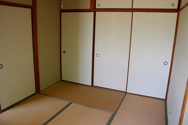 堀内ハイツの和室