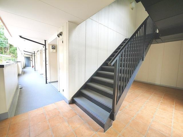 メゾン　フレシールのエントランス|落ち着いたエントランスです
