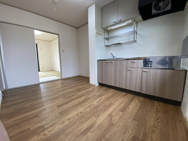 ファミールＫの居間・リビング