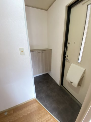 ファミールＫの玄関|シューズボックス