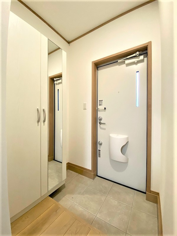 ポルトボナーの玄関