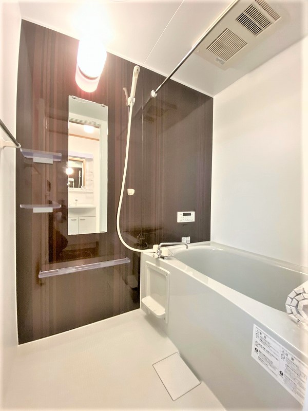 ポルトボナーの浴室