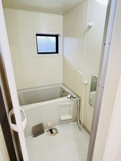 【浴室】 | ピアニーフィールドＡ