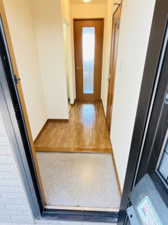 【玄関】 | ピアニーフィールドＡ