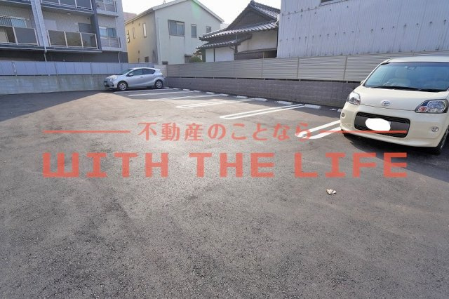 Agreable(アグレアーブル)【キャッシュバック対象】の駐車場|駐車場に車を止められます