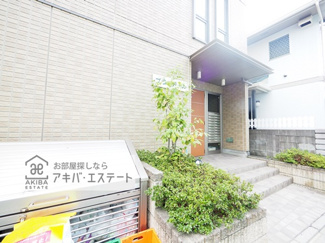 【エントランス】