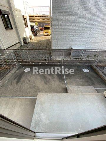 ルピナスの駐車場