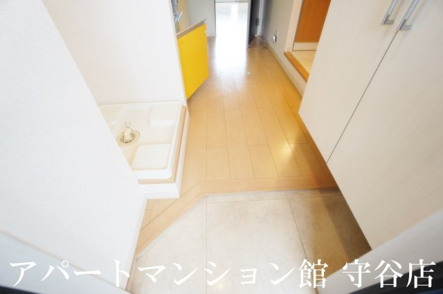 ルミエールKの玄関