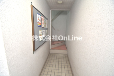 【玄関】 | ロイヤルシード小阪 | 毎日通る玄関はこちらです