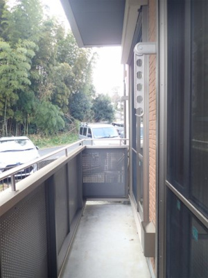 【バルコニー】 | パティオ【SHM】 | シャッター付きのバルコニーです！天気が悪いでも安心できますね☆