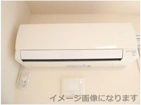 フローラルコートの設備|エアコン。12.74帖の広いLDKも快適に過ごせます。
※画像はイメージです