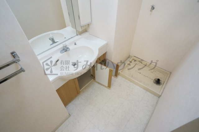 ランドマーク宝塚の洗面所