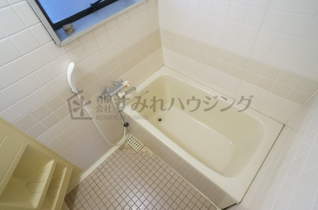 ランドマーク宝塚の浴室