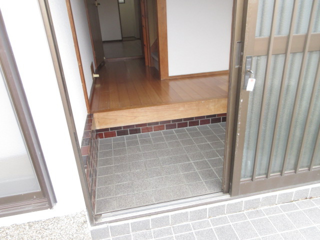 【玄関】