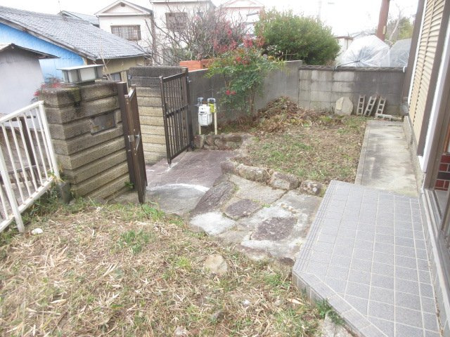 【庭】