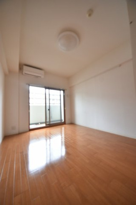 【洋室】 | KDXレジデンス三宮