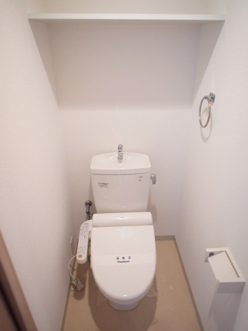 abitare naniwa Inari（アビターレナニワイナリ）のトイレ