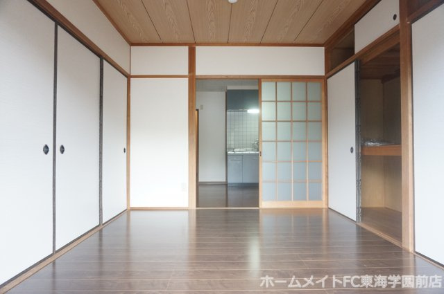 パークマンション楡木の洋室