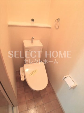 【トイレ】 | マノワール上里 | 清潔感のあるトイレです