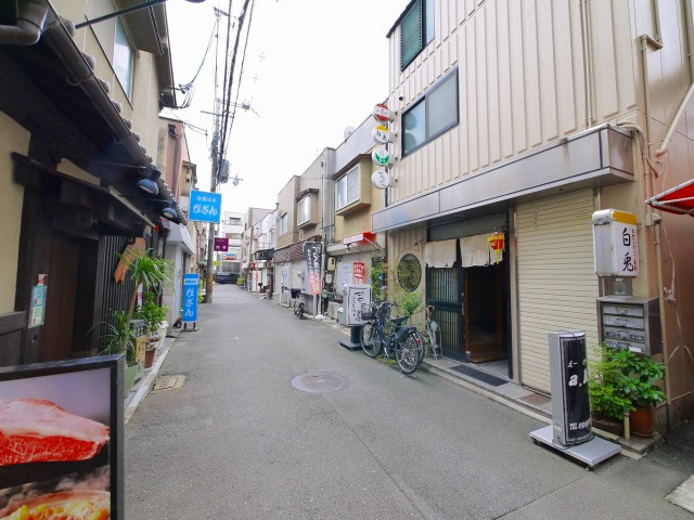 清水ビルの周辺