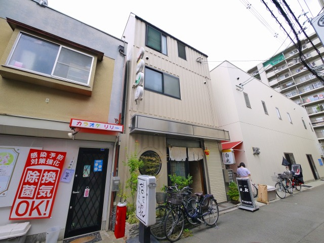 清水ビルの外観