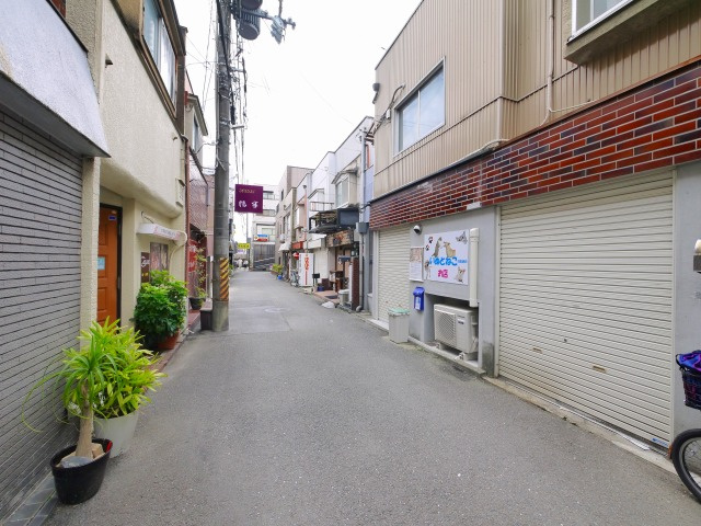 清水ビルの周辺