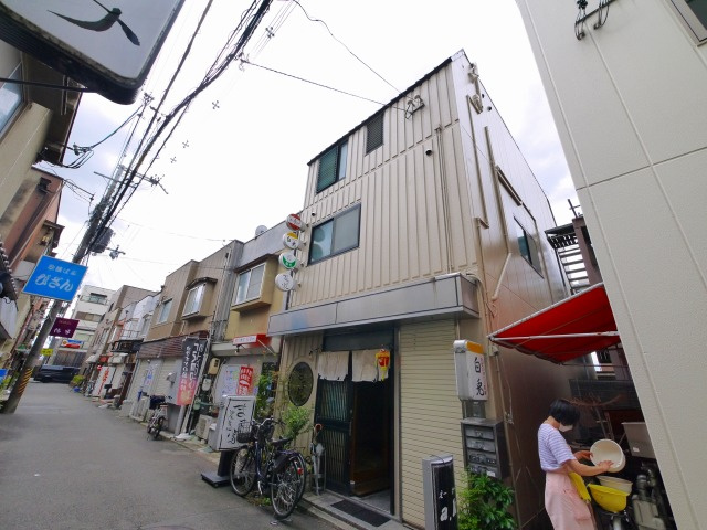 清水ビルの周辺