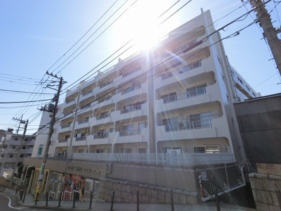 【外観】 | パークサイドレジデンス | 総戸数９２戸、昭和４３年１１月築、管理人は日勤勤務につき管理体制良好です♪