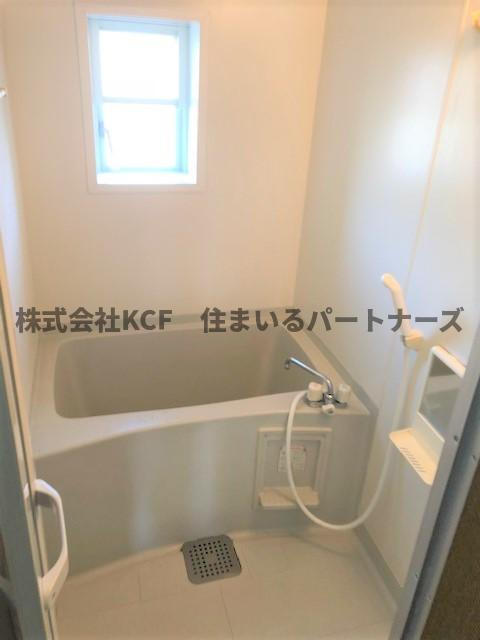 メゾン・ド・ミレニアムD棟の浴室|日々の疲れを癒すお風呂付です