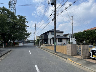 【前面道路含む現地写真】 | 日野市西平山2丁目新築戸建て2棟　1号棟