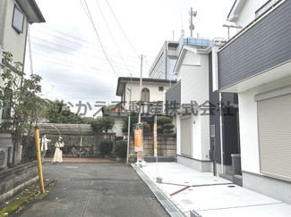 【前面道路含む現地写真】