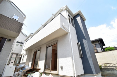 【外観】 | 小平花小金井2期 | 全居室南向きのため、ぽかぽかの日差しが感じられます。