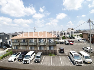【駐車場】 | 駐車場に車を止められます