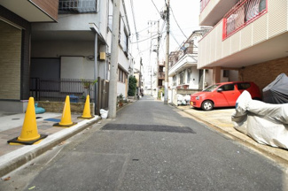 【前面道路含む現地写真】 | 北西側約3.7ｍ私道