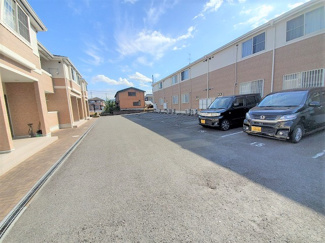【駐車場】