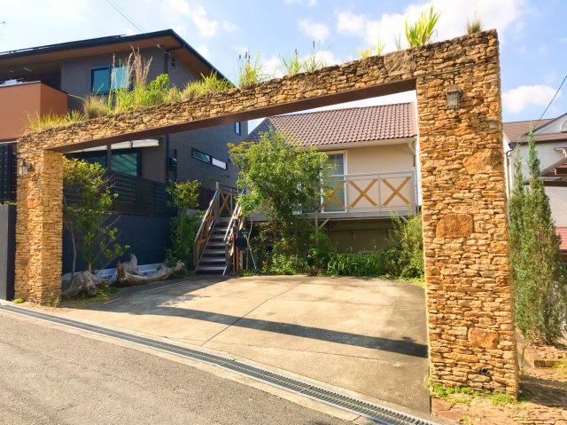 大手ハウスメーカー施工 中古戸建 茨木市南春日丘2丁目 吹田市の中古マンション 株式会社ニーズ 大手ハウスメーカー施工 中古戸建 茨木市南春日丘2丁目 吹田市の中古マンション 株式会社ニーズ