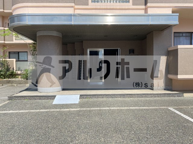 サニープレイスアオヤマのエントランス