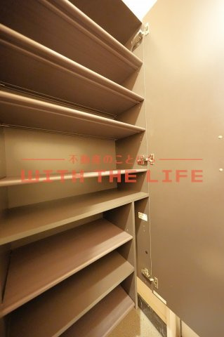 ヴィルヌーブ参番館【キャッシュバック対象物件】の収納|小物を収納するのに便利です