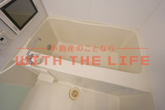 ヴィルヌーブ参番館【キャッシュバック対象物件】の浴室|日々の疲れを癒すお風呂付です
