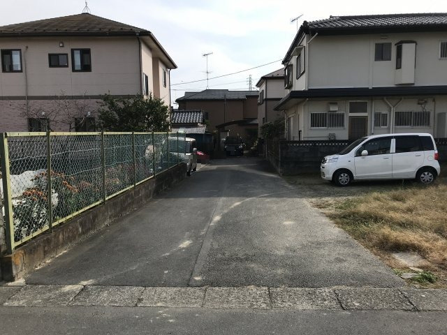 鴻巣市袋の売地の前面道路含む現地写真