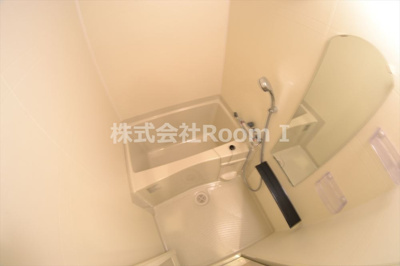 【浴室】 | プレサンス上町台クレスト | コンパクトで使いやすいお風呂です