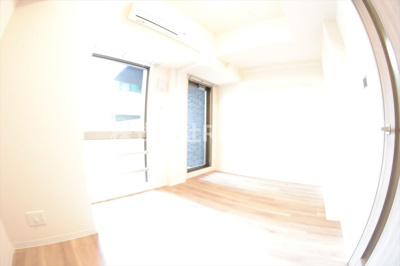 【洋室】 | プレサンス上町台クレスト | 広々とした洋室です