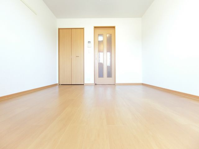 ソレイユの洋室