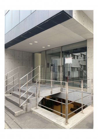 ノアールアライの外観|視認性が高く、南西面がガラス張りの為、採光も良く取れます。