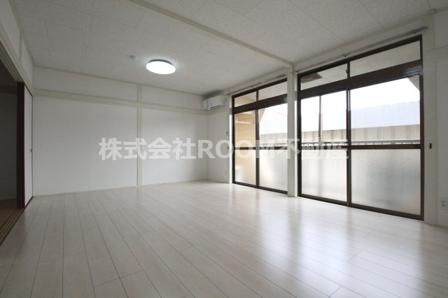 ガーデンR2の居間・リビング|おしゃれなリビングです