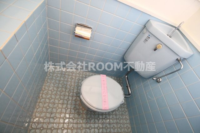 ガーデンR2のトイレ|落ち着いた色調のトイレです