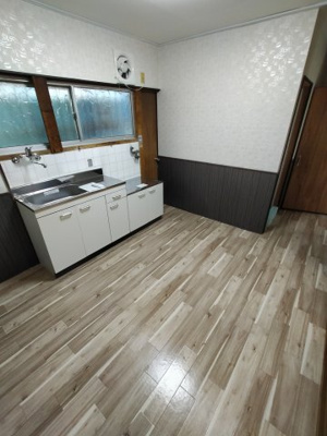  | 吉田３丁目貸家