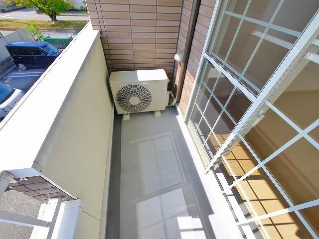 エスメラルダのバルコニー|バルコニーからの眺めを楽しみながら食事をしませんか