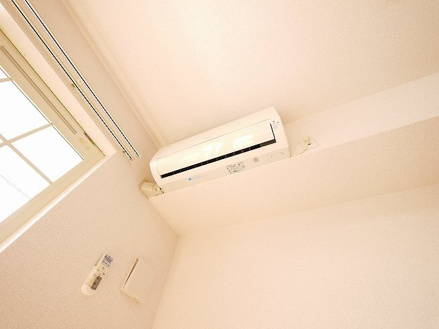 エスメラルダの設備|エアコン完備です。