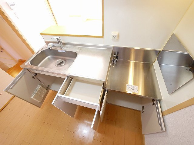 エスメラルダのキッチン|キッチンでお料理をお楽しみください